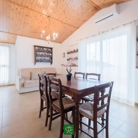 Albatros Aparthotel